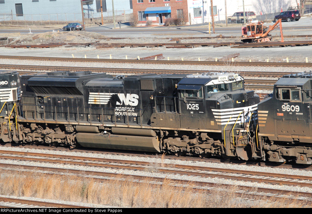 NS 1025